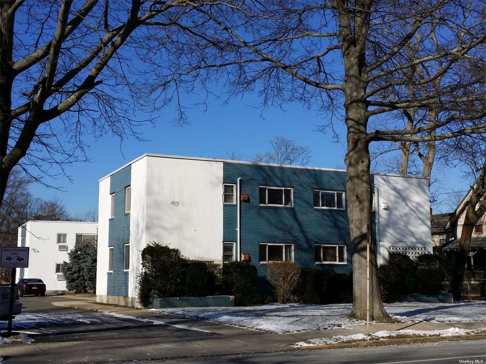 #1 photo, 40 Broadway, 东长岛 Amityville , NY 11701