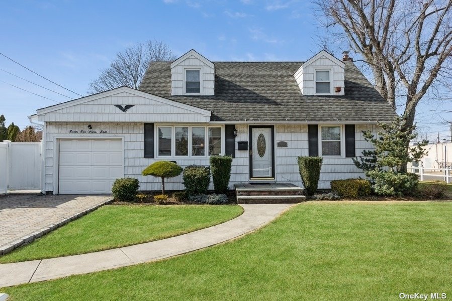 #1 photo, 2238 Oxford Street, East Meadow , NY 11554