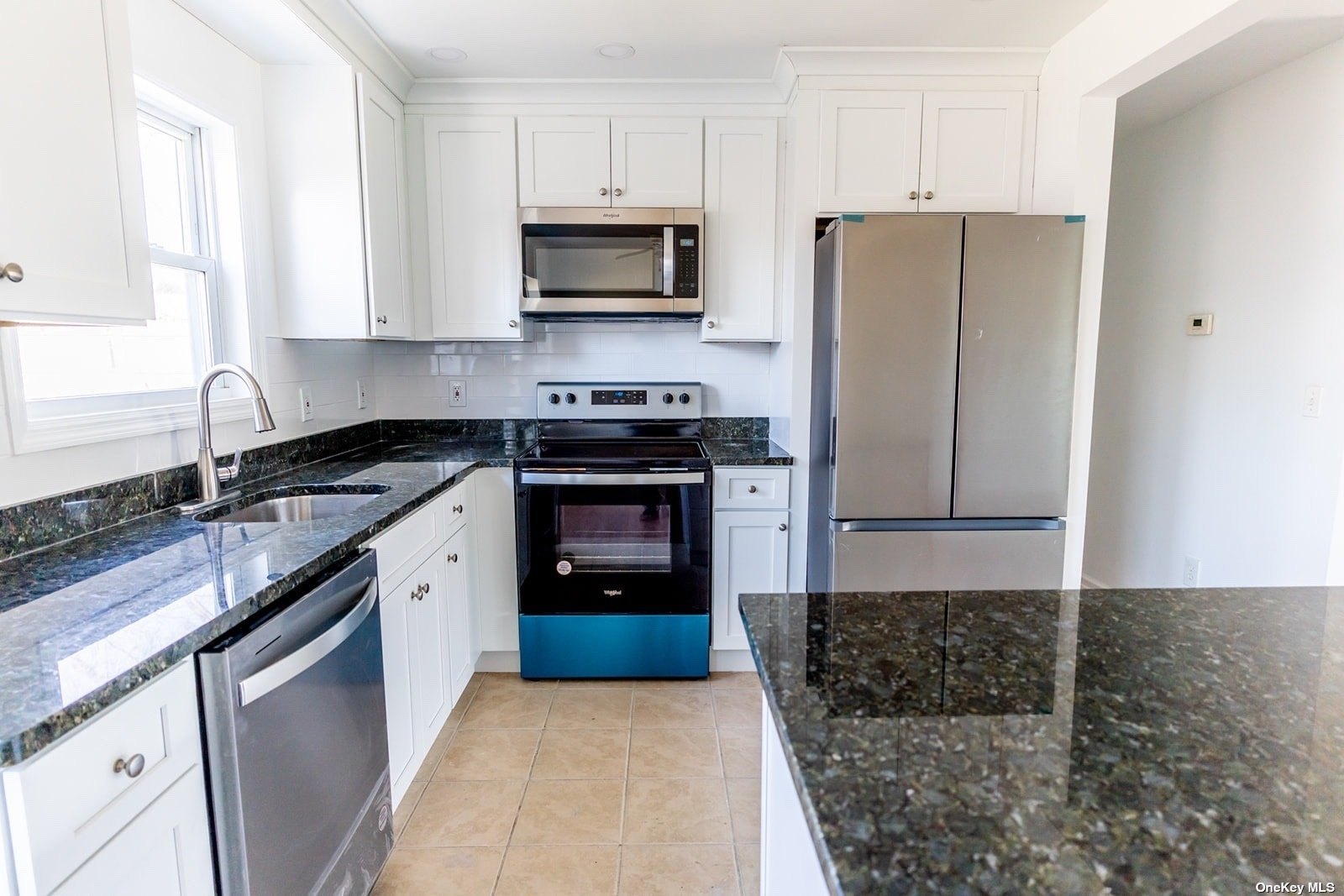 #1 photo, 2914 Sipp Avenue, 東長島 Medford , NY 11763