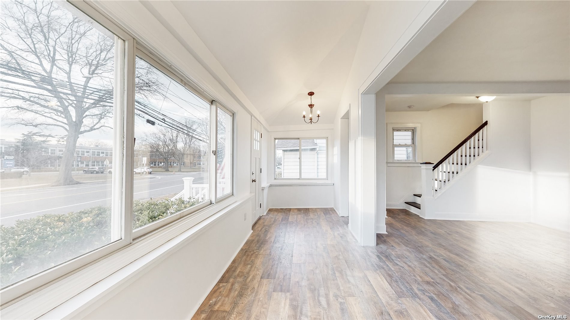 #1 photo, 3117 Skillman Avenue, 長島 Oceanside , NY 11572