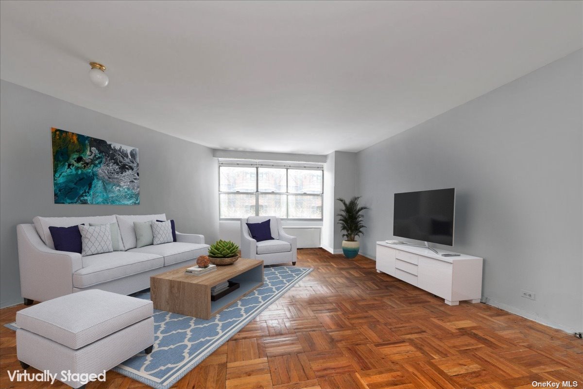 #1 photo, 125-10 Queens Boulevard, 皇后区 秋园 Kew Gardens , NY 11415