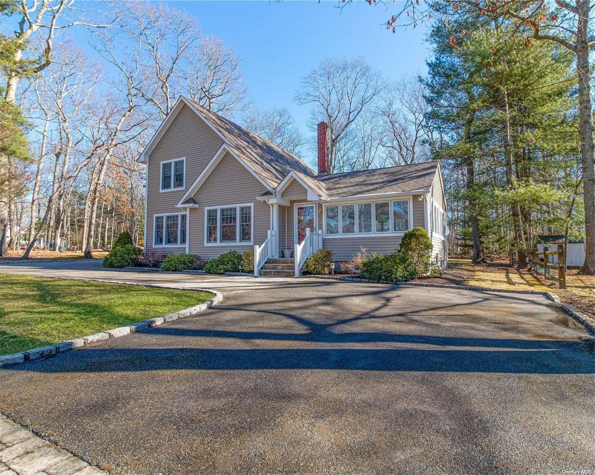 #1 photo, 1520 Paradise Shores Road, 东长岛 Southold , NY 11971