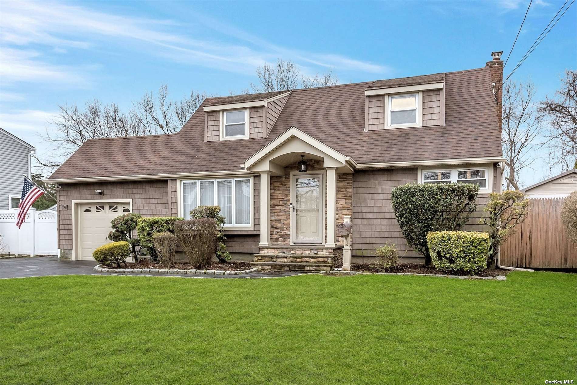 #1 photo, 86 Westwood Road, 長島 Massapequa Park , NY 11762