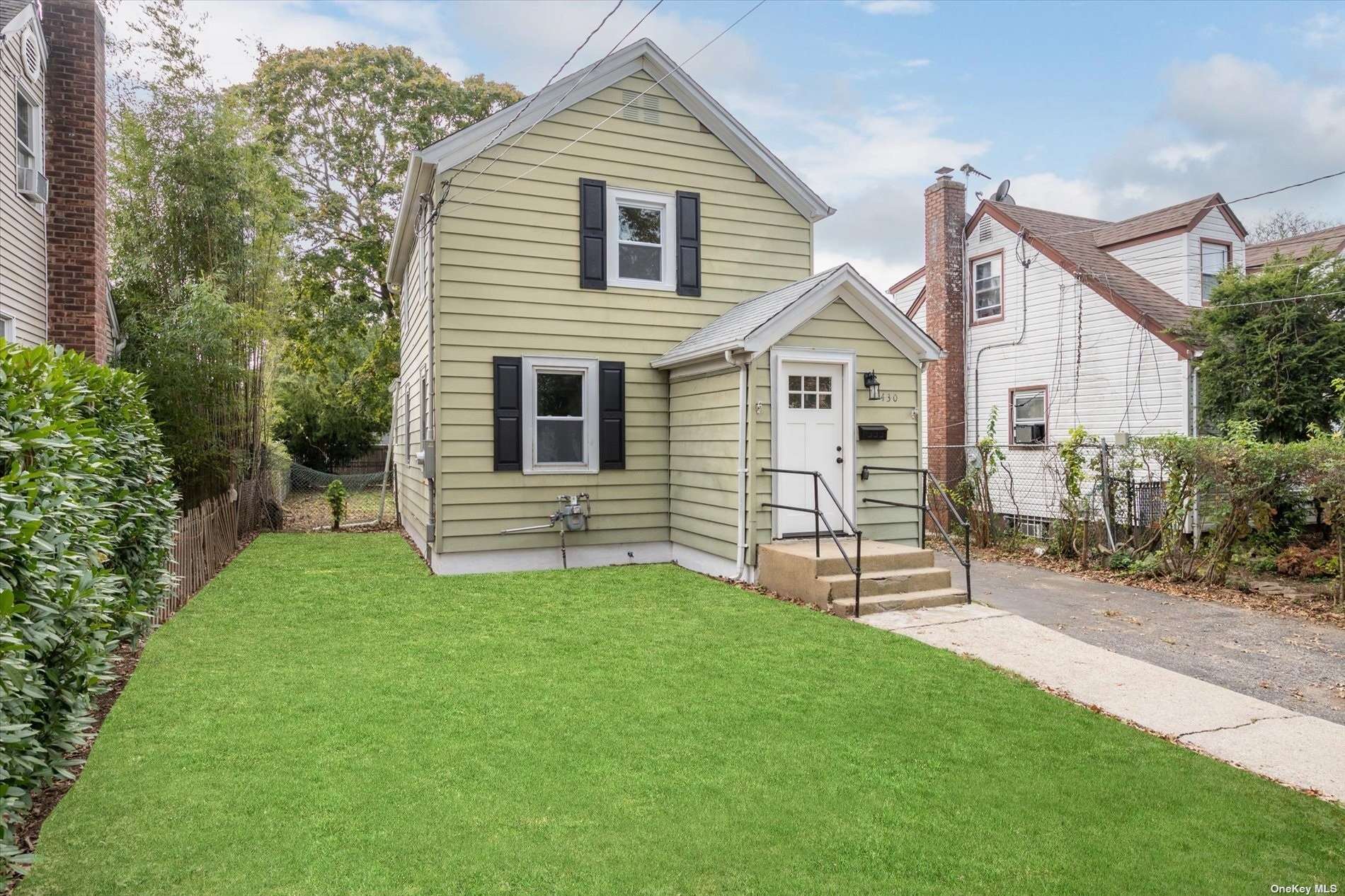 #1 photo, 430 Cedar Street, 長島 West Hempstead , NY 11552