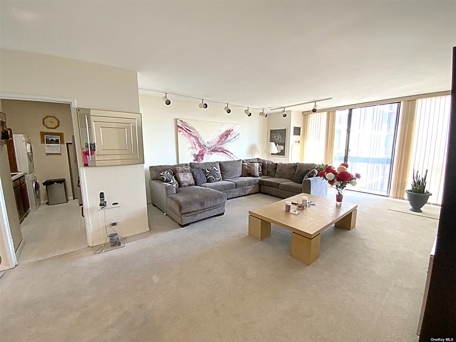 #1 photo, 26910 Grand Central Parkway, 皇后區 花卉园 Floral Park , NY 11005