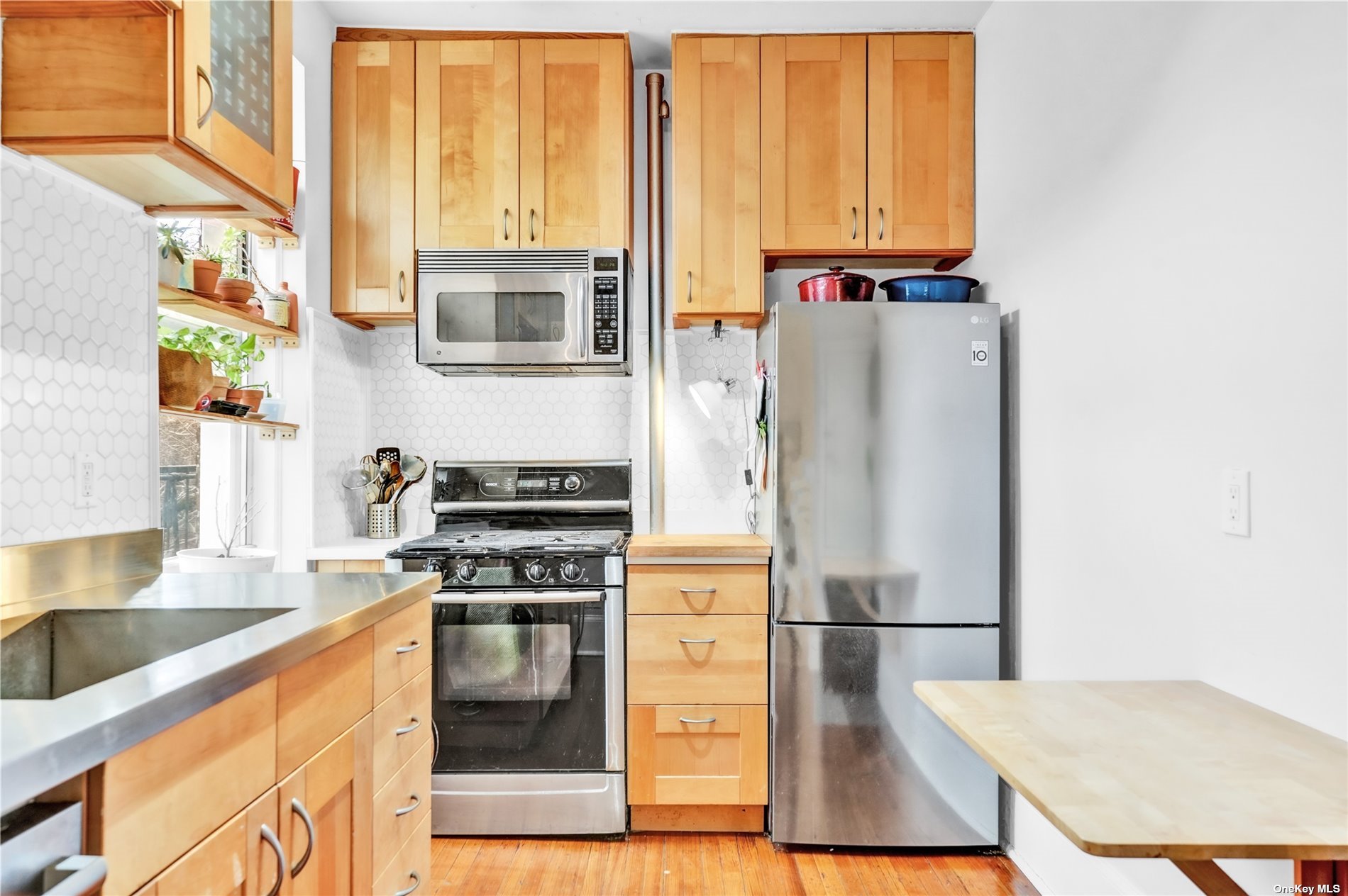 #1 photo, 37-46 85th Street, 皇后區 傑克遜高地 Jackson Heights , NY 11372