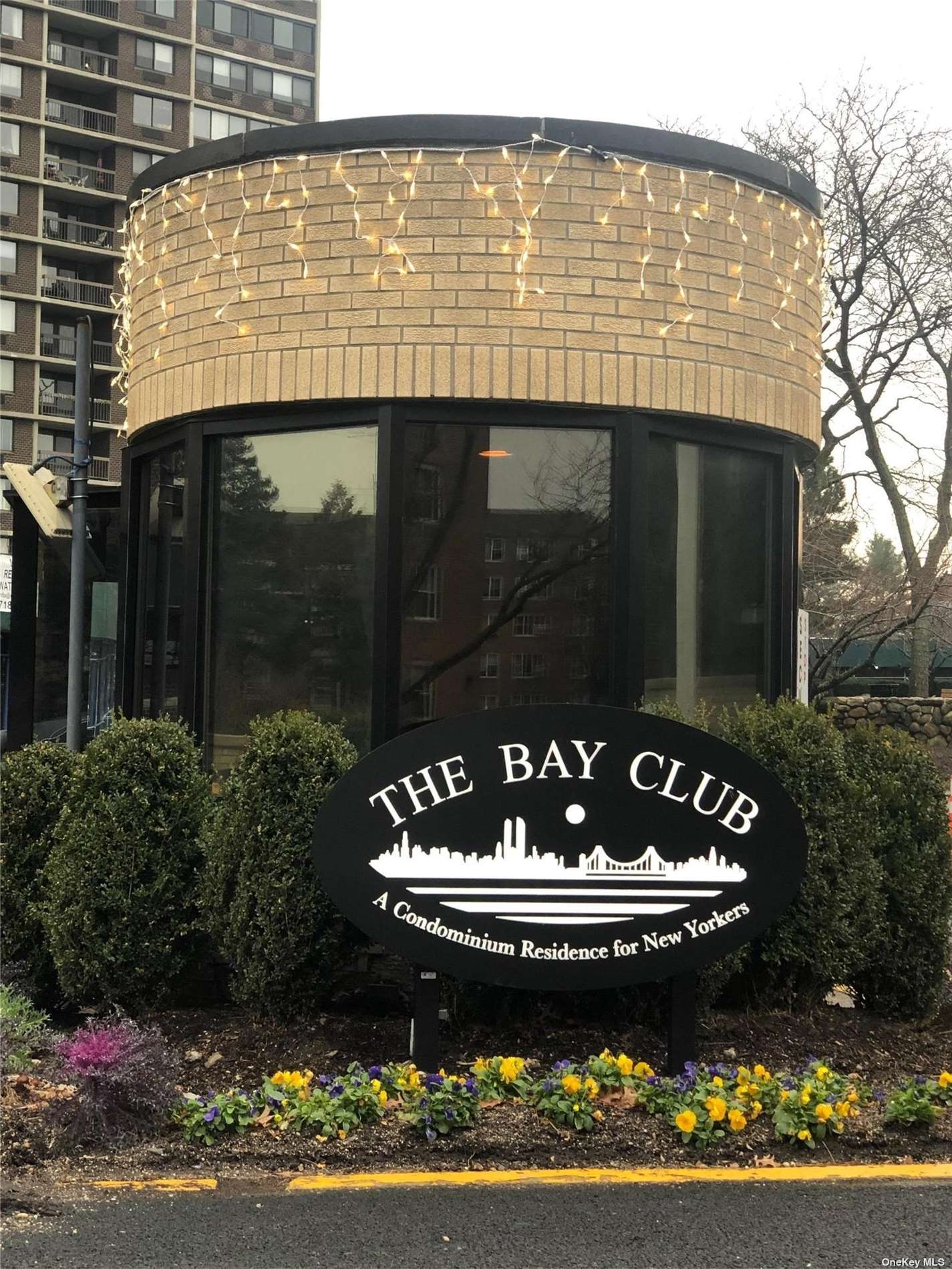 #1 photo, TW0 Bay Club Drive, 皇后區 貝塞 Bayside , NY 11360
