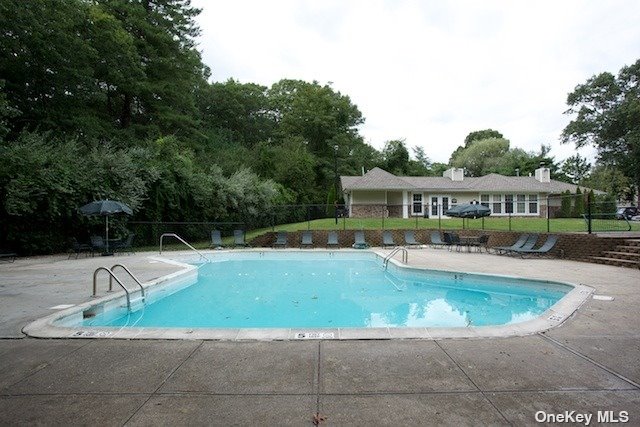 #1 photo, 475 Lake Pointe Court, 东长岛 Middle Island , NY 11953