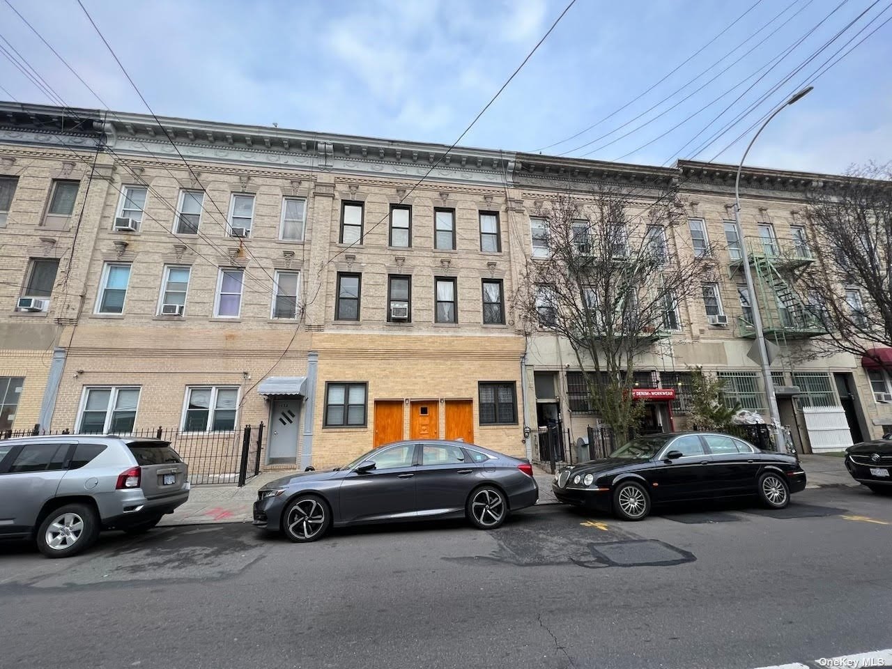 #1 photo, 655 Woodward Avenue, 皇后區 瑞吉屋 Ridgewood , NY 11385