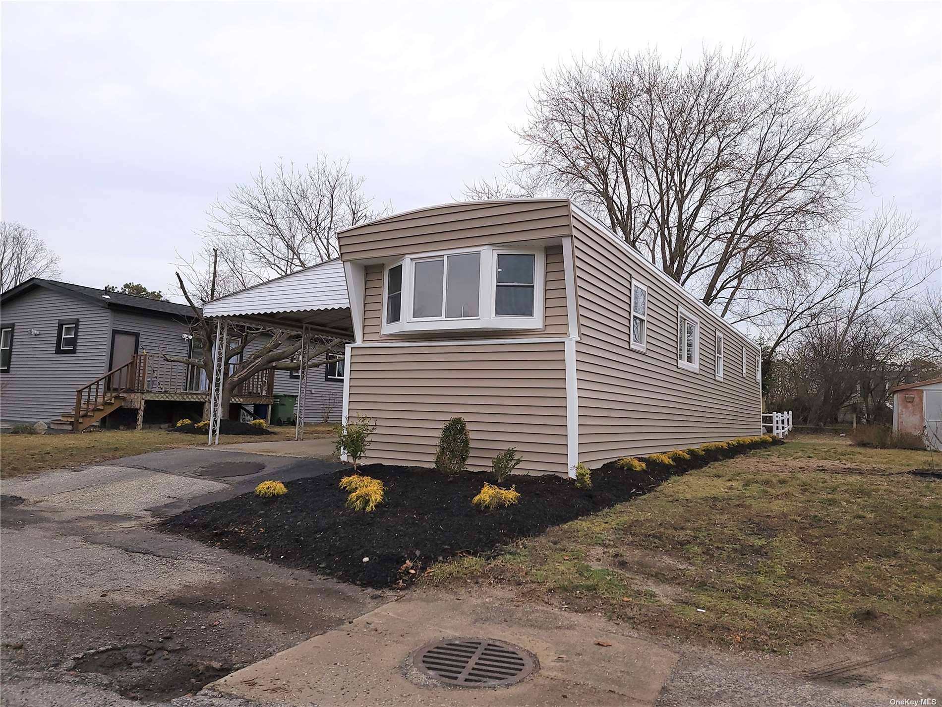 #1 photo, 51 Minuteman Drive, 東長島 Bohemia , NY 11716