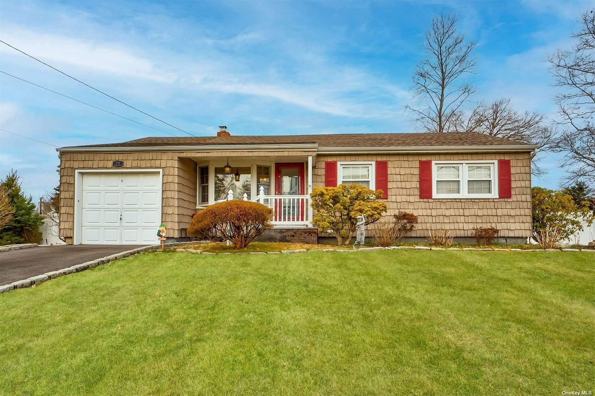 #1 photo, 29 Dollard Drive, 東長島 North Babylon , NY 11703