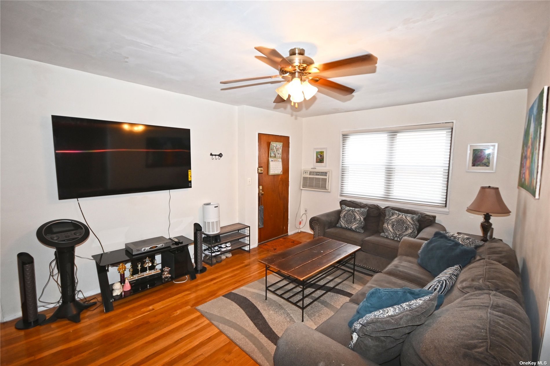 #1 photo, 57-25 246th Crescent Street, 皇后區 道格拉斯頓 Douglaston , NY 11362