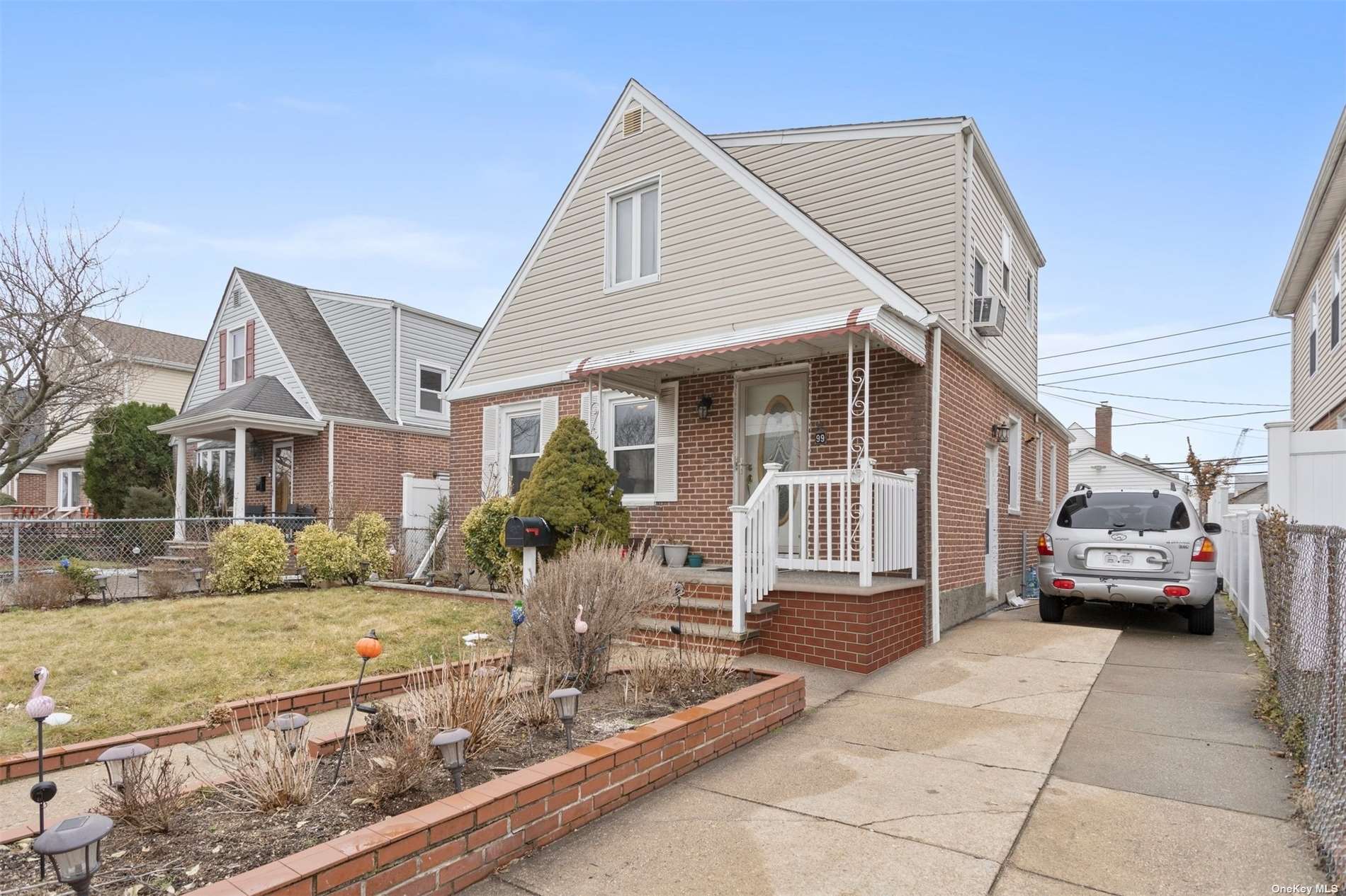 #1 photo, 99 Warwick Road, 长岛 Elmont , NY 11003