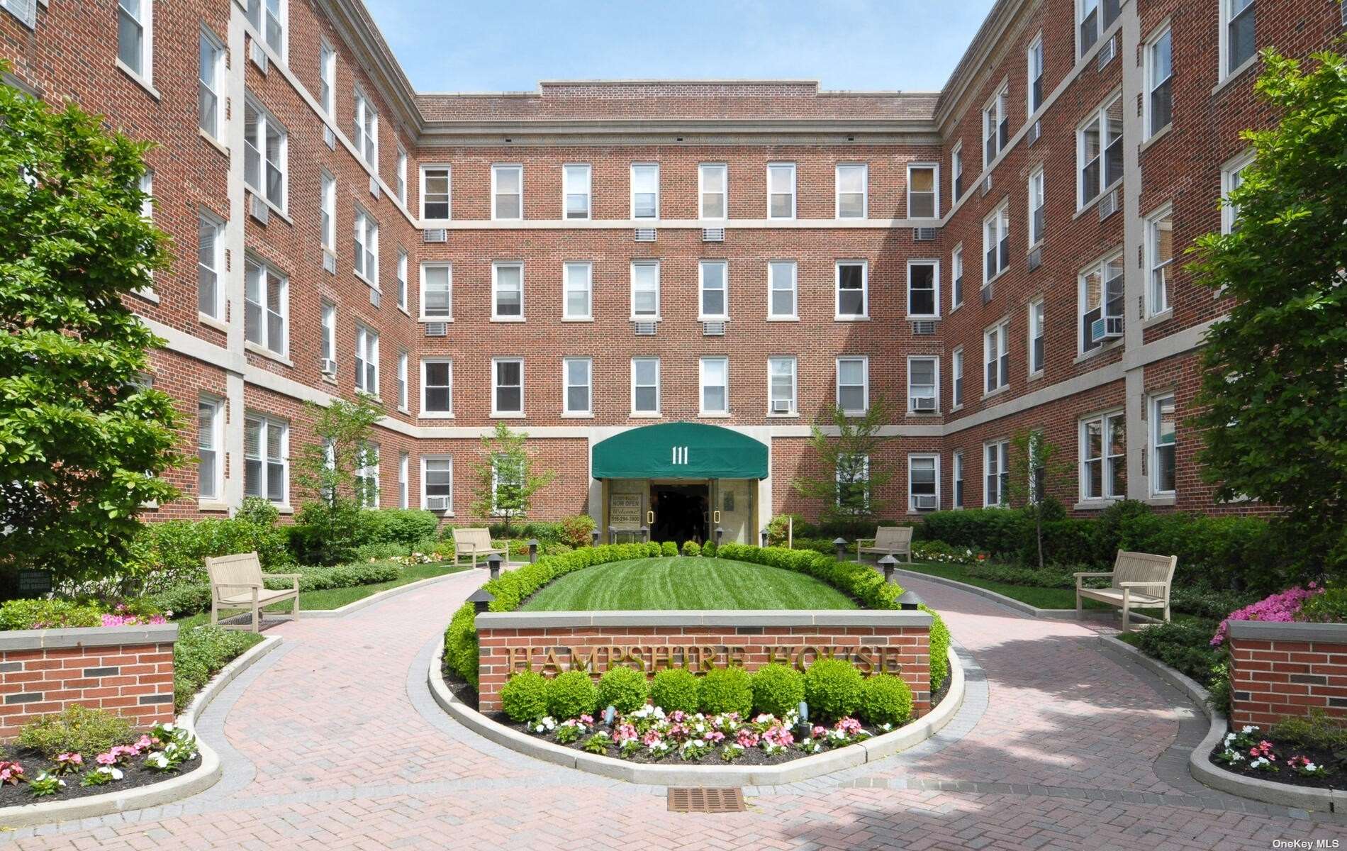 #1 photo, 111 Seventh Street, 長島 花園城 Garden City , NY 11530