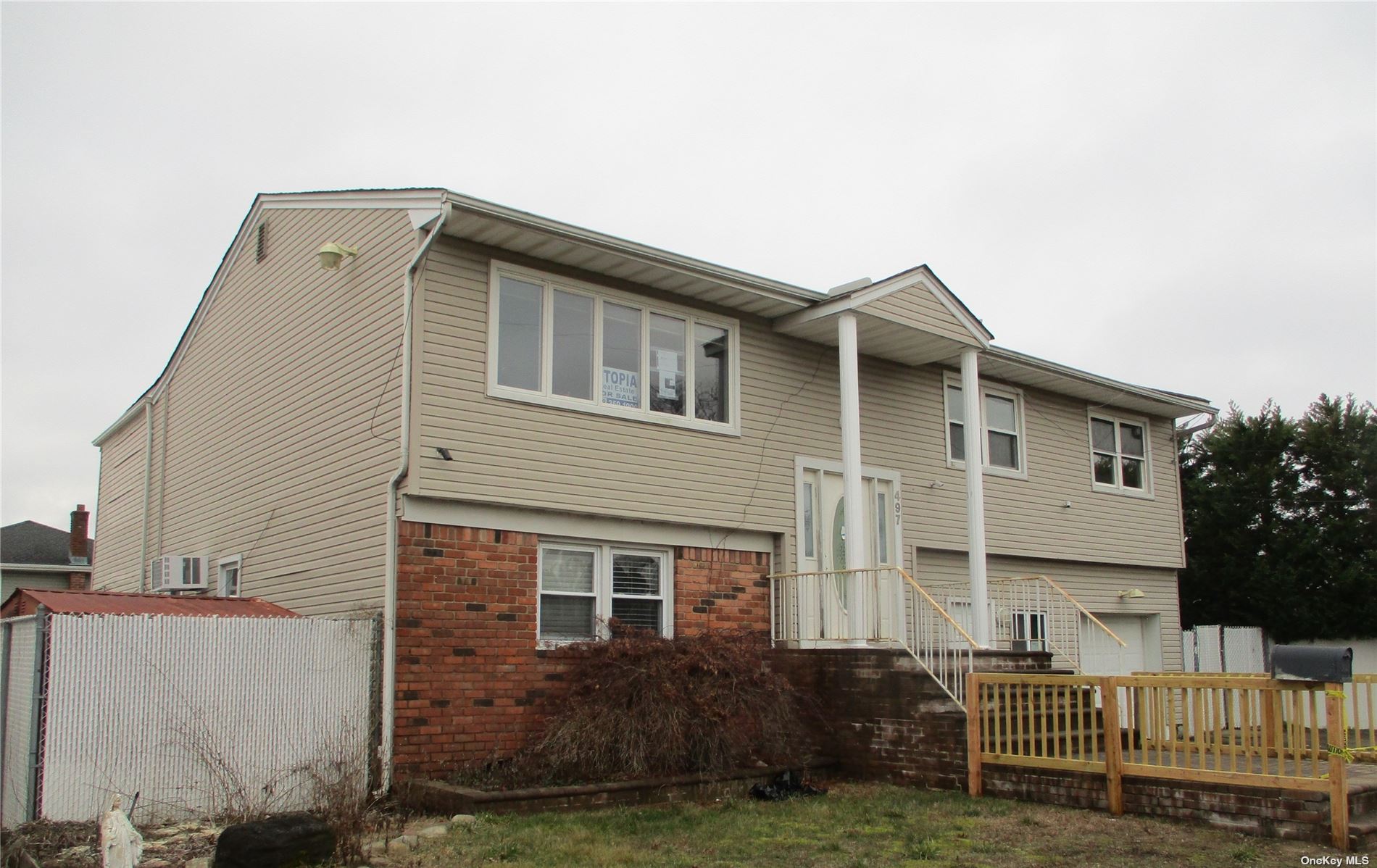 #1 photo, 497 Pierce Street, 長島 Oceanside , NY 11572