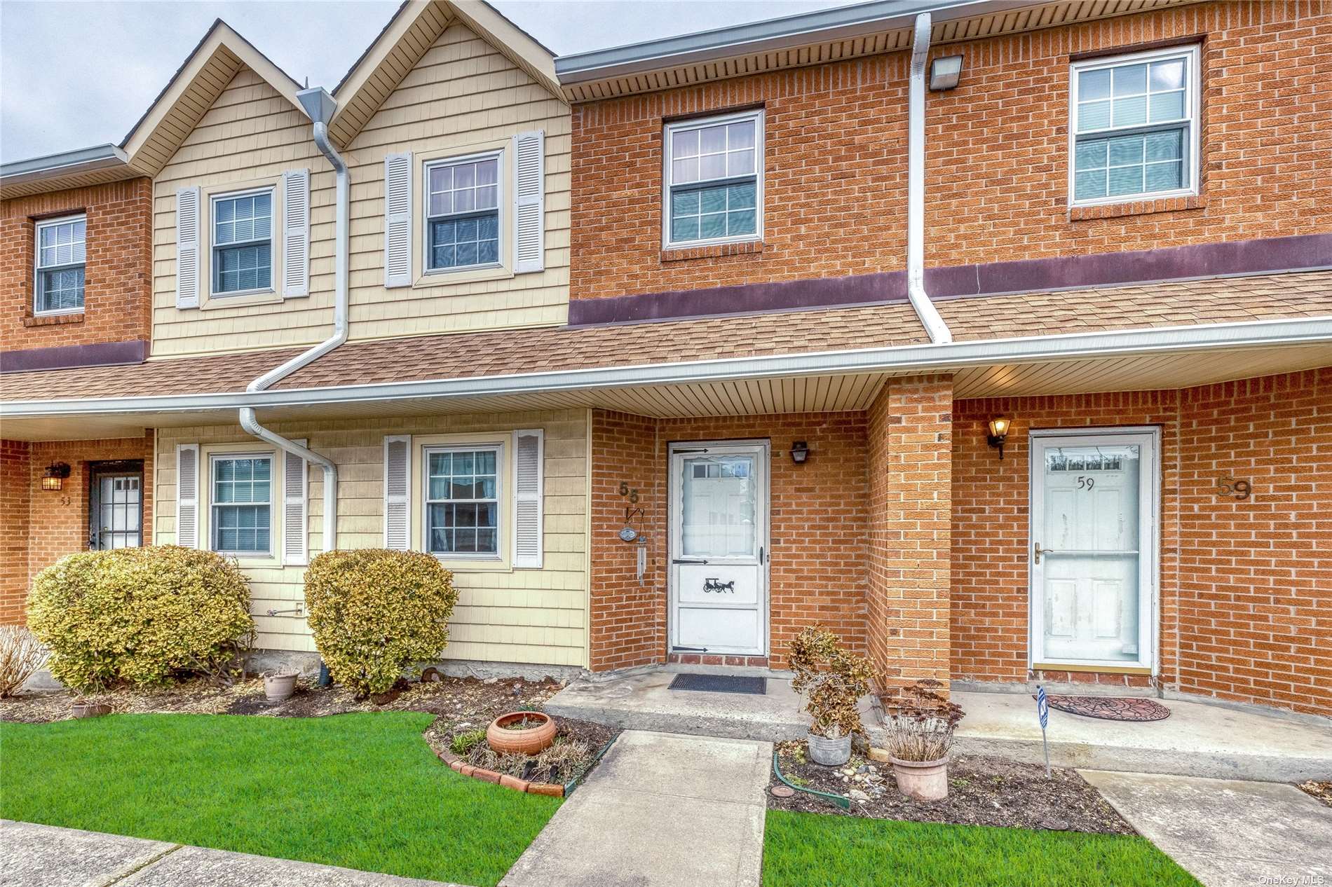 #1 photo, 55 De Sibio Place, 长岛 Inwood , NY 11096