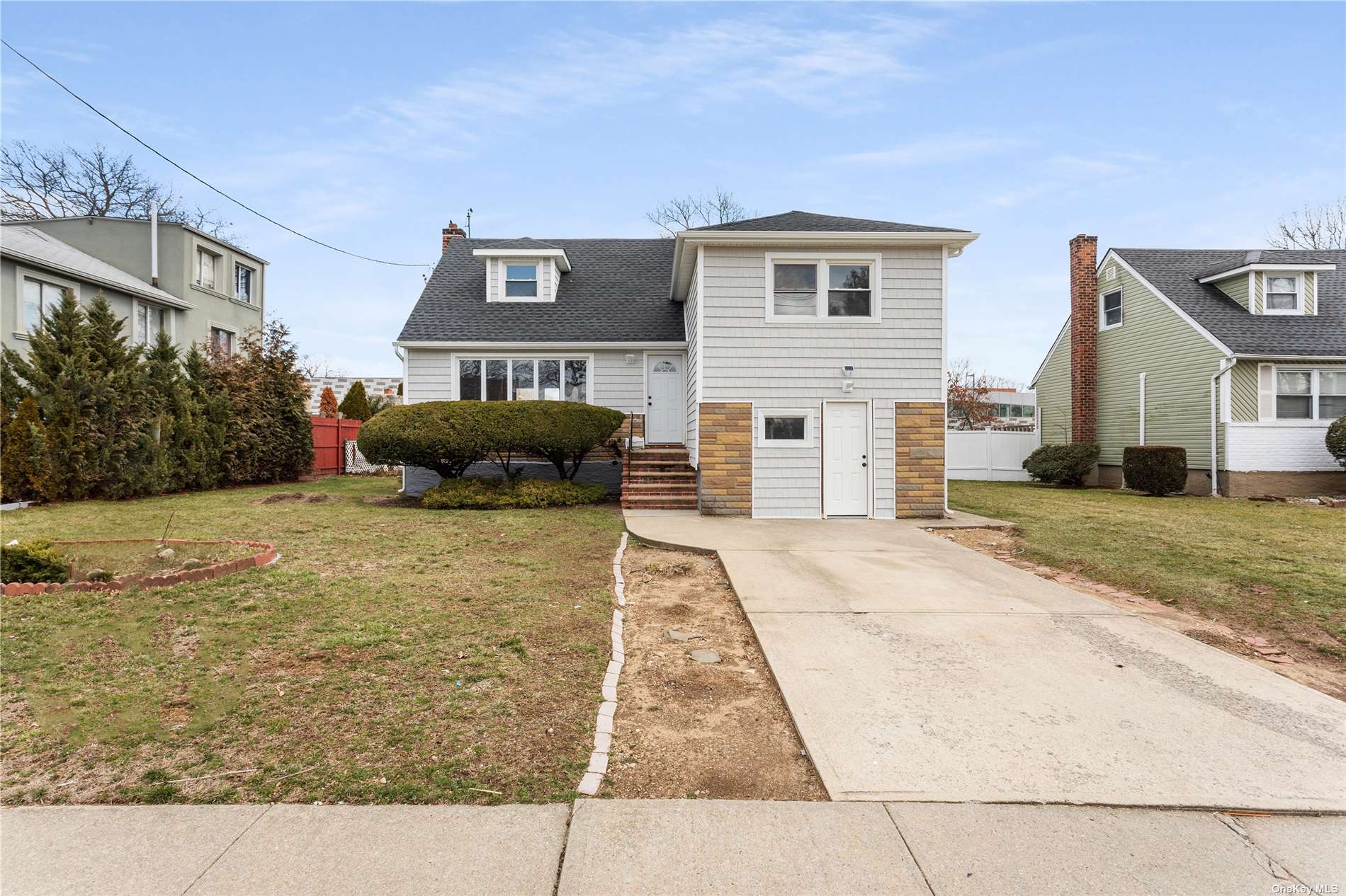 #1 photo, 118 Hausch Boulevard, 長島 Roosevelt , NY 11575