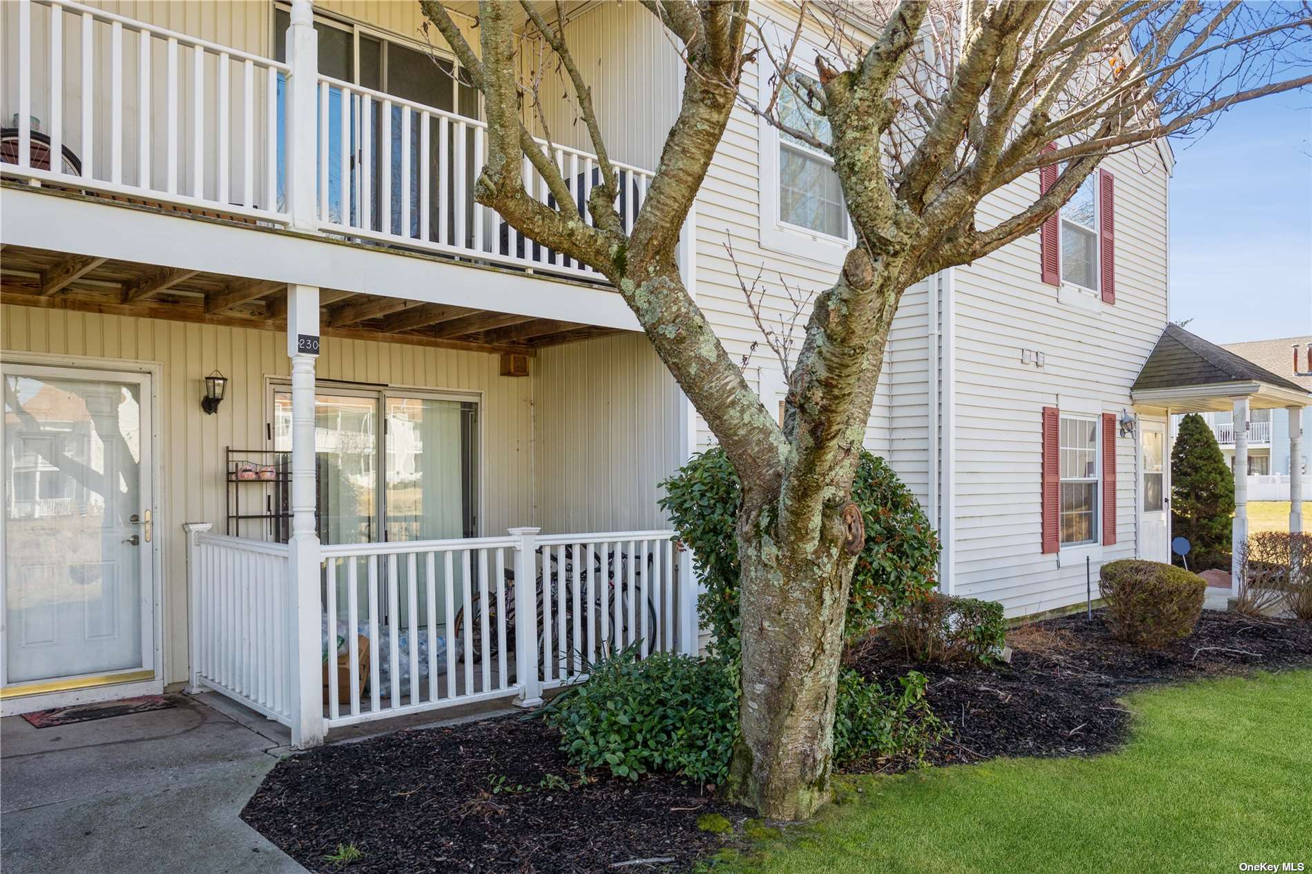 #1 photo, 230 Fairview Circle, 东长岛 Middle Island , NY 11953