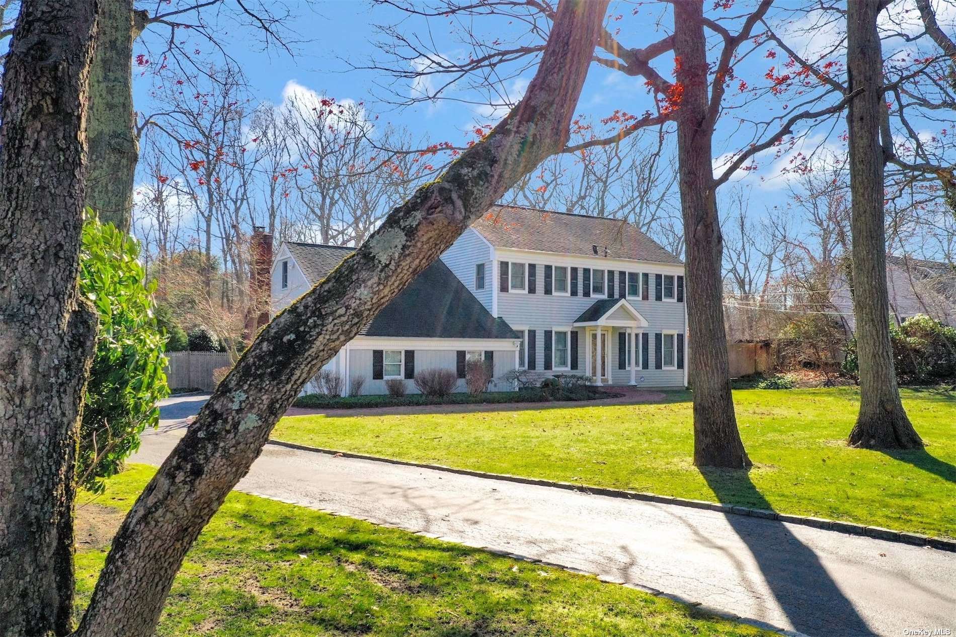 #1 photo, 6 Greenway Drive, 東長島 Middle Island , NY 11953