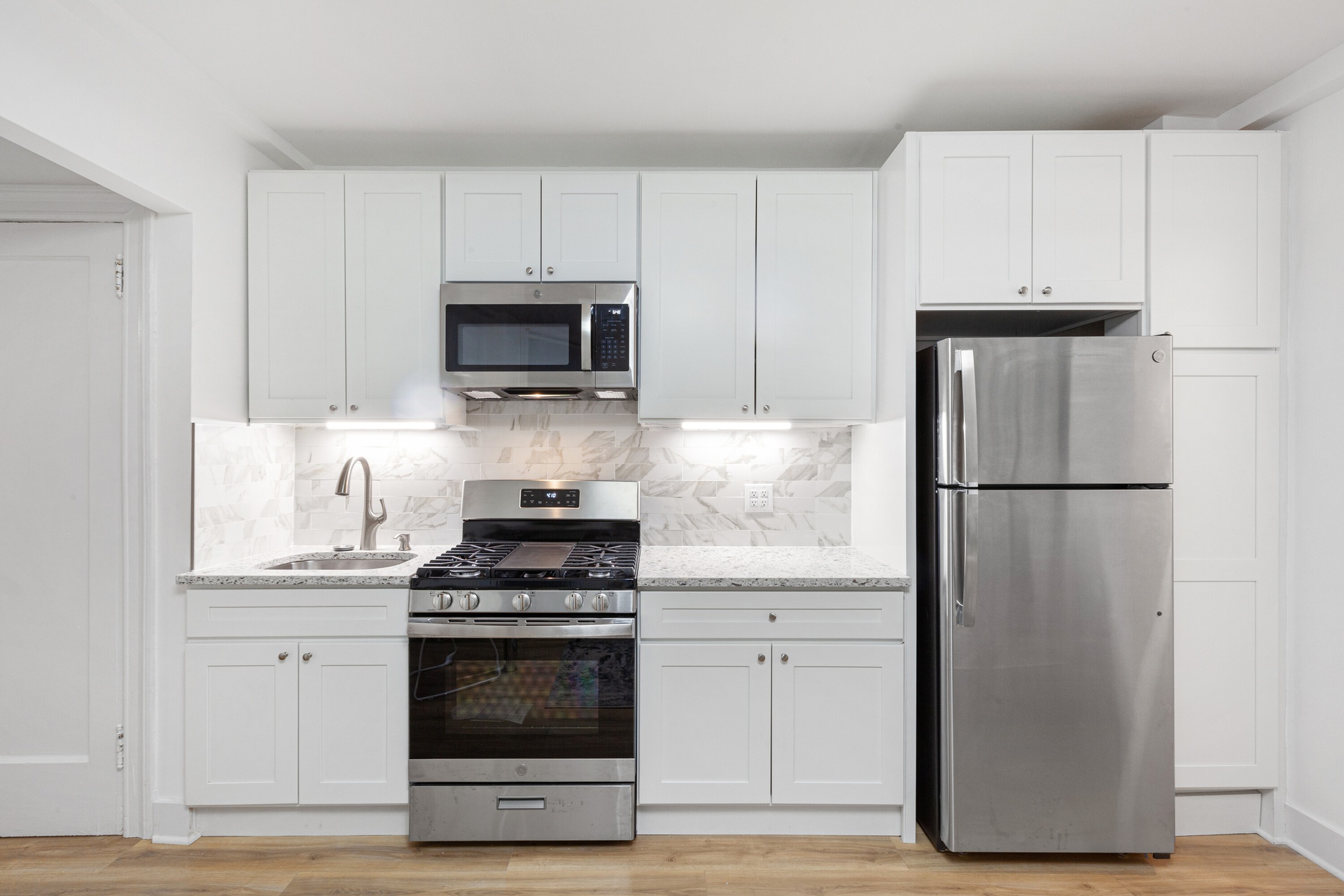 #6 photo, 345 West 55th Street, 曼哈頓 中城西区 Midtown West , New York 10019