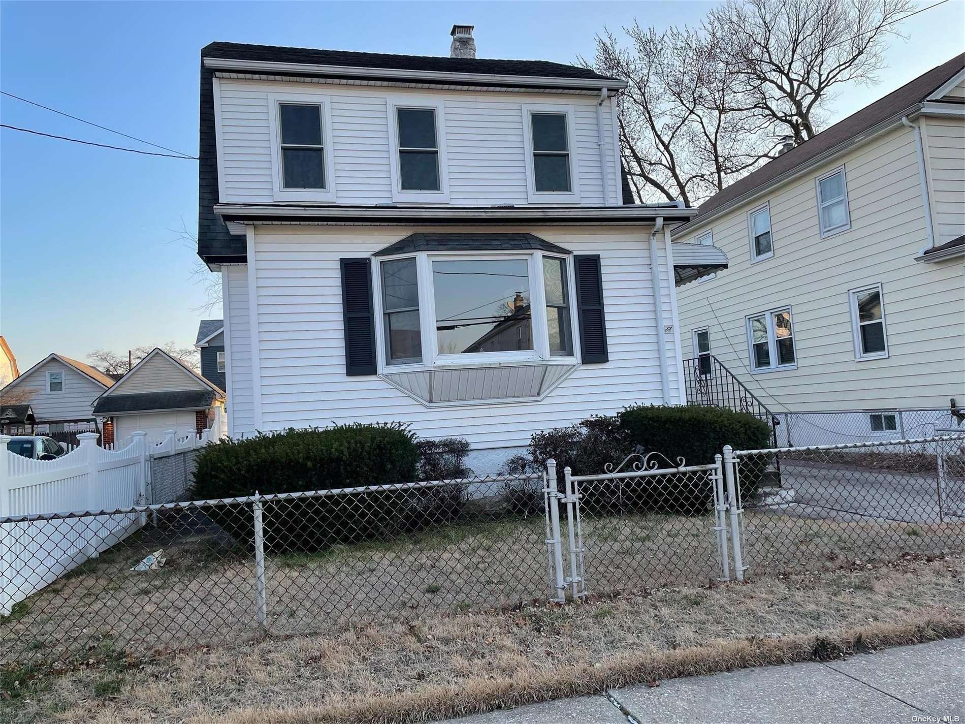 #1 photo, 17 Wood Lane, 长岛 Valley Stream , NY 11581