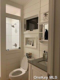 #13 photo, 45 Evergreen Walk, Seaview , NY 11770