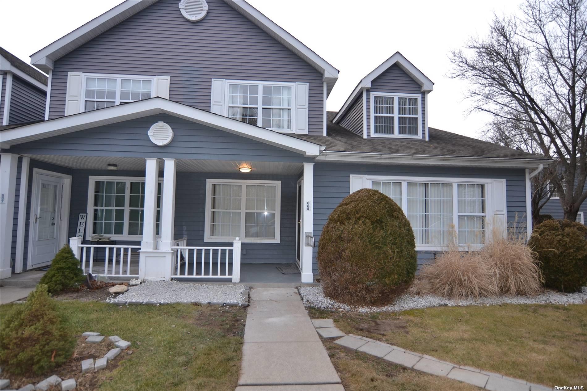 #1 photo, 885 Spring Lake Drive, 東長島 Middle Island , NY 11953