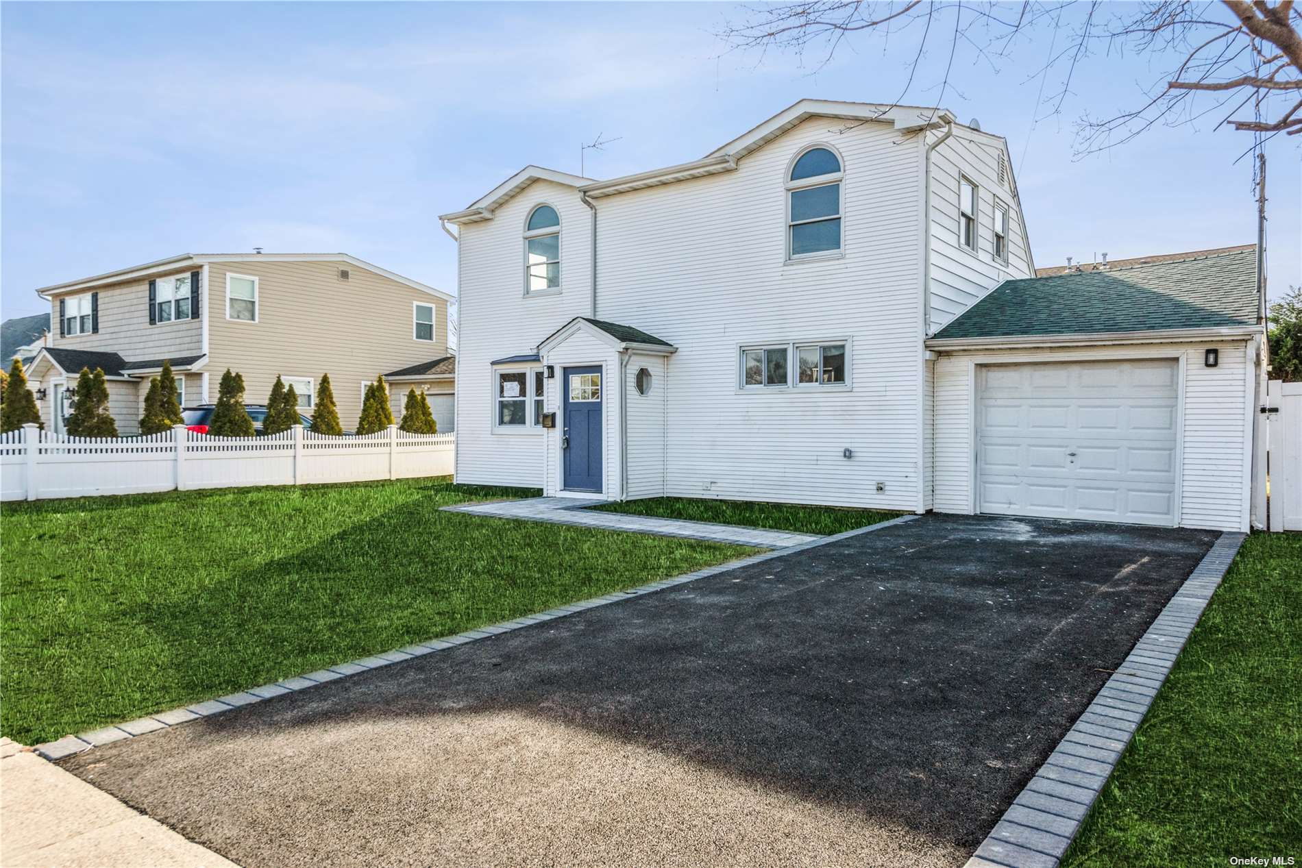 #1 photo, 373 Evans Avenue, 長島 Oceanside , NY 11572