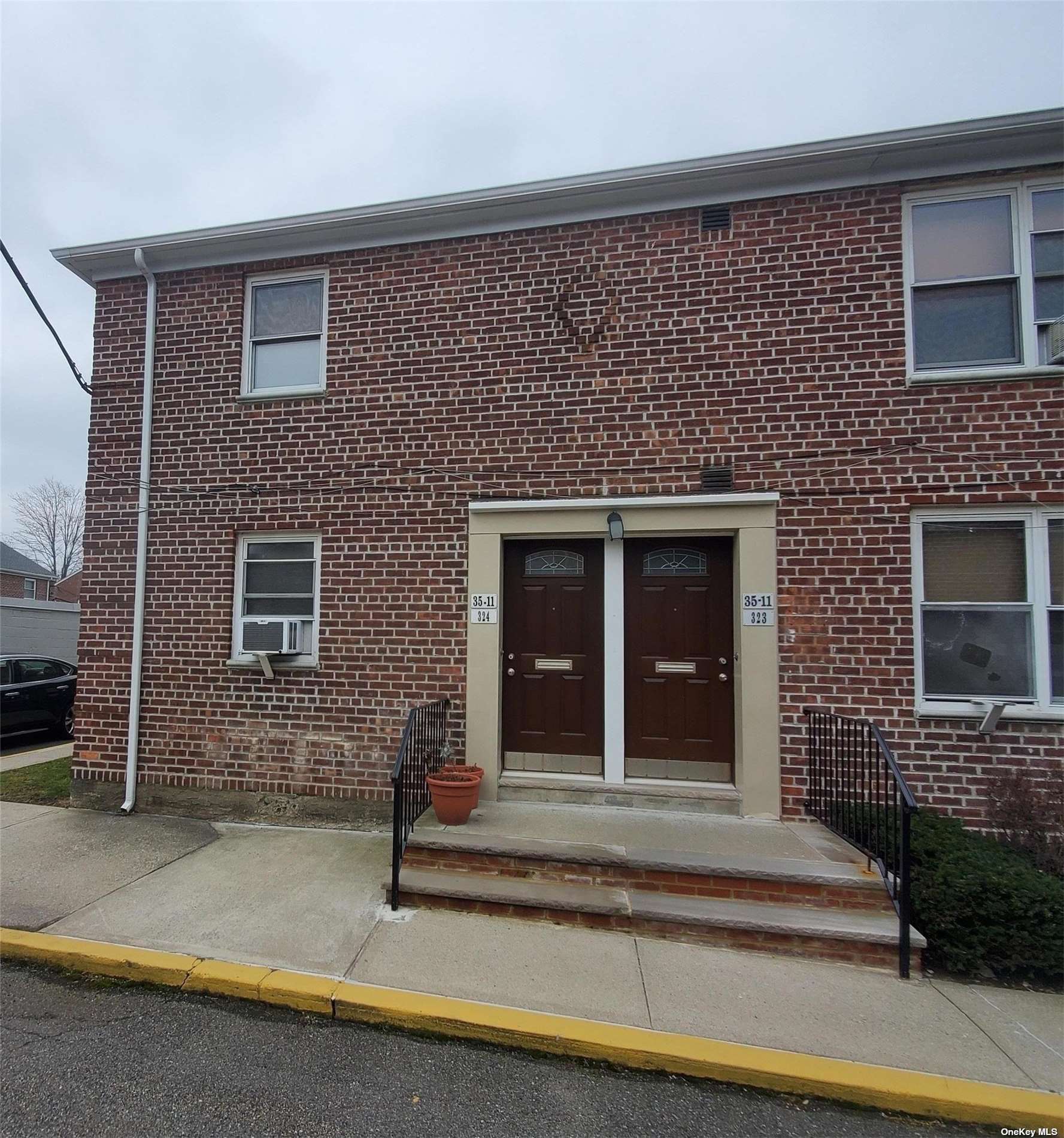 #1 photo, 35-11 205th Street, 皇后区 贝塞 Bayside , NY 11361