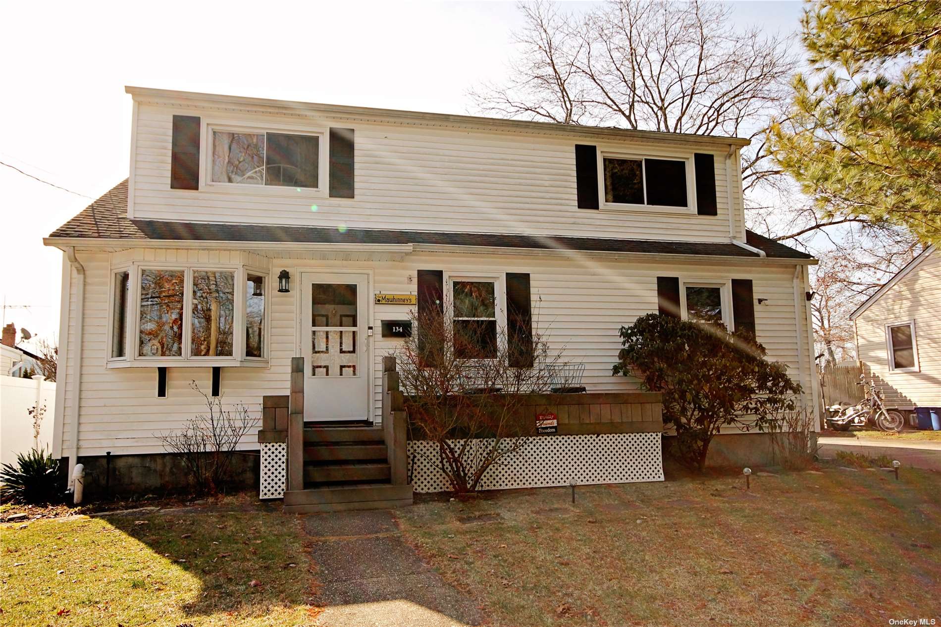 #1 photo, 134 Muncy Avenue, 東長島 West Babylon , NY 11704