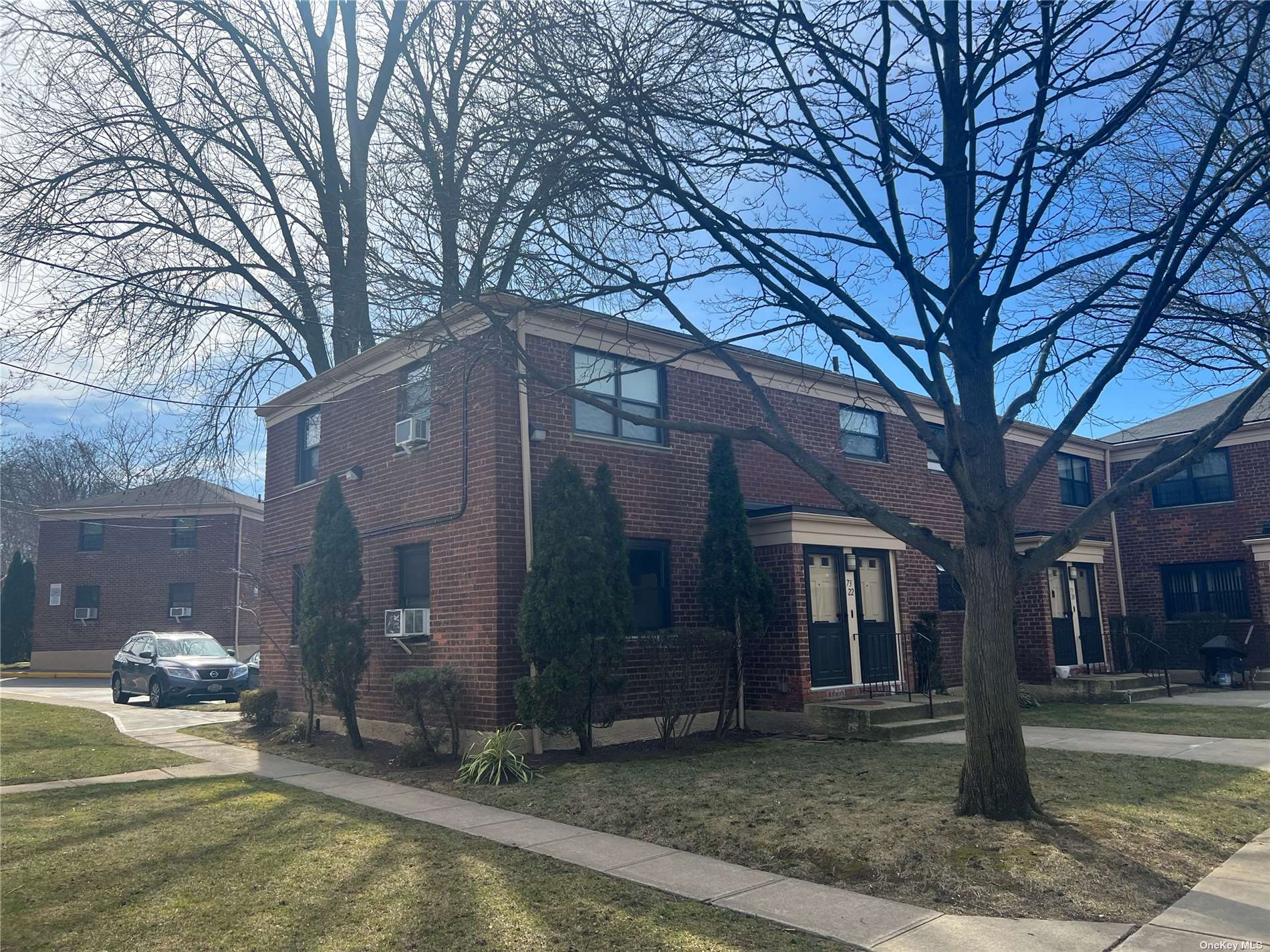 #1 photo, 73-22 220th Street, 皇后區 貝塞 Bayside , NY 11364