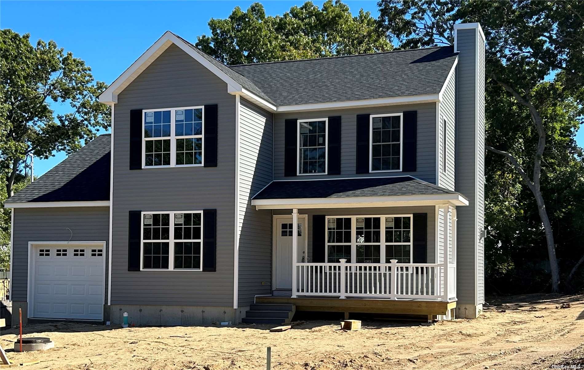 #1 photo, 85 Rosemary Lane, 東長島 Centereach , NY 11720