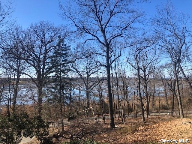 #1 photo, 118 Makamah Road, 東長島 北港 Northport , NY 11768