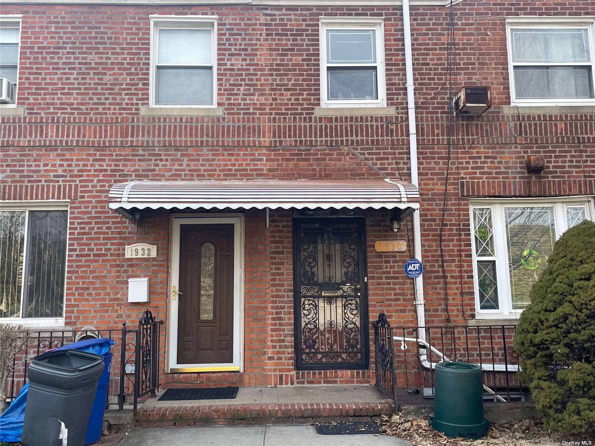 #1 photo, 19-30 81st Street, 皇后区 艾姆赫斯特 East Elmhurst , NY 11370