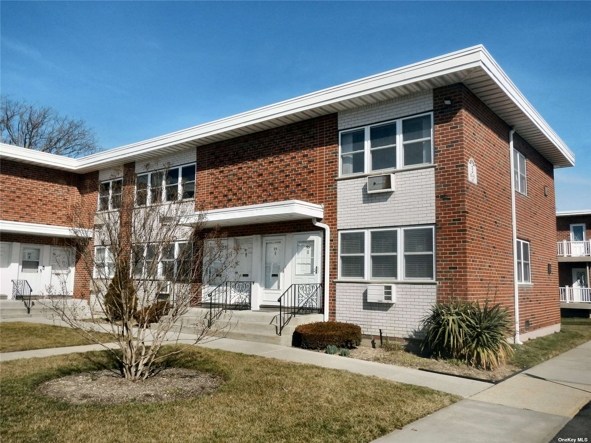 #1 photo, 93 Farber Drive, West Babylon , NY 11704