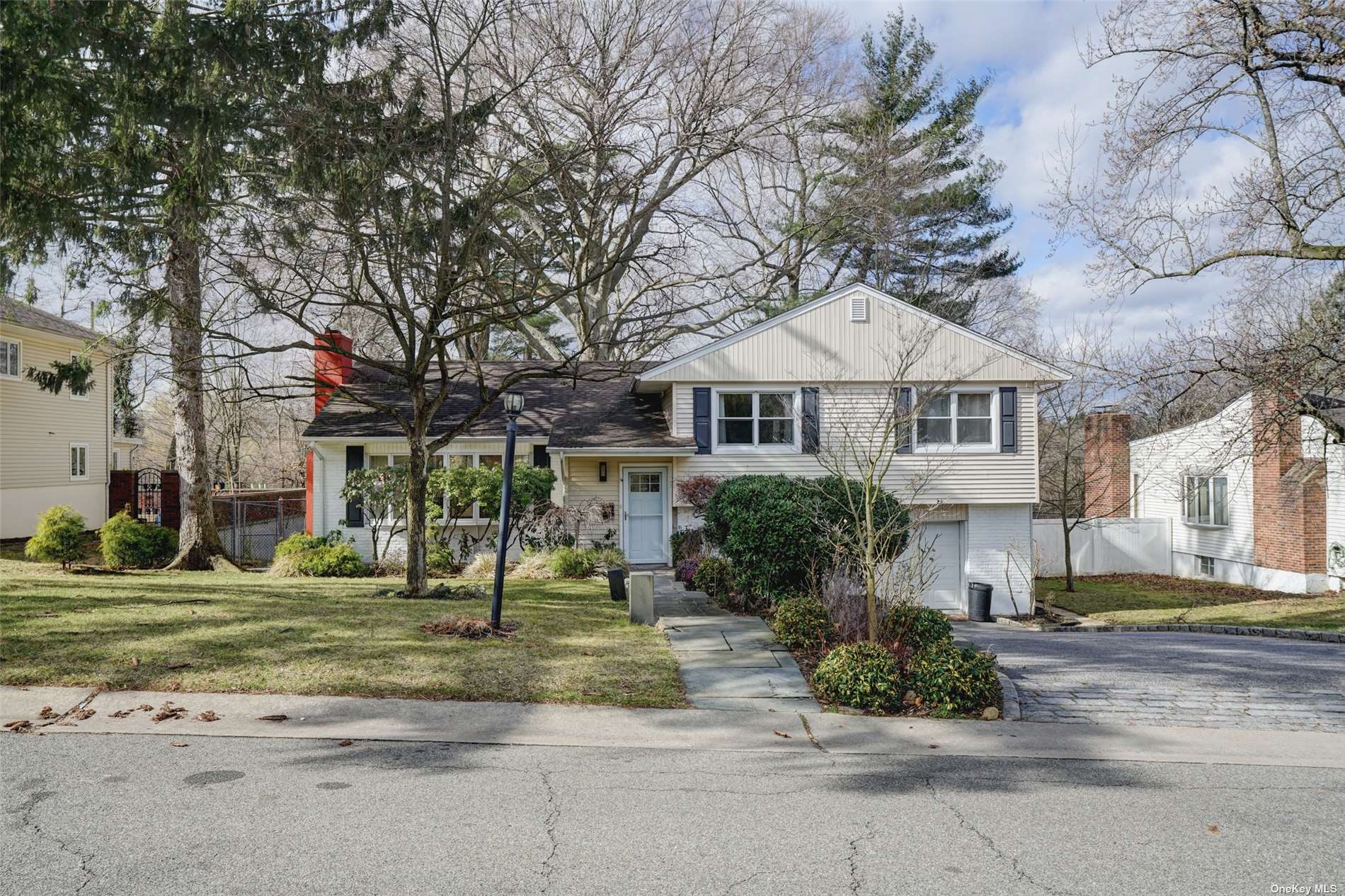 #1 photo, 90 Pinewood Road, 長島 曼哈塞特 Manhasset , NY 11030