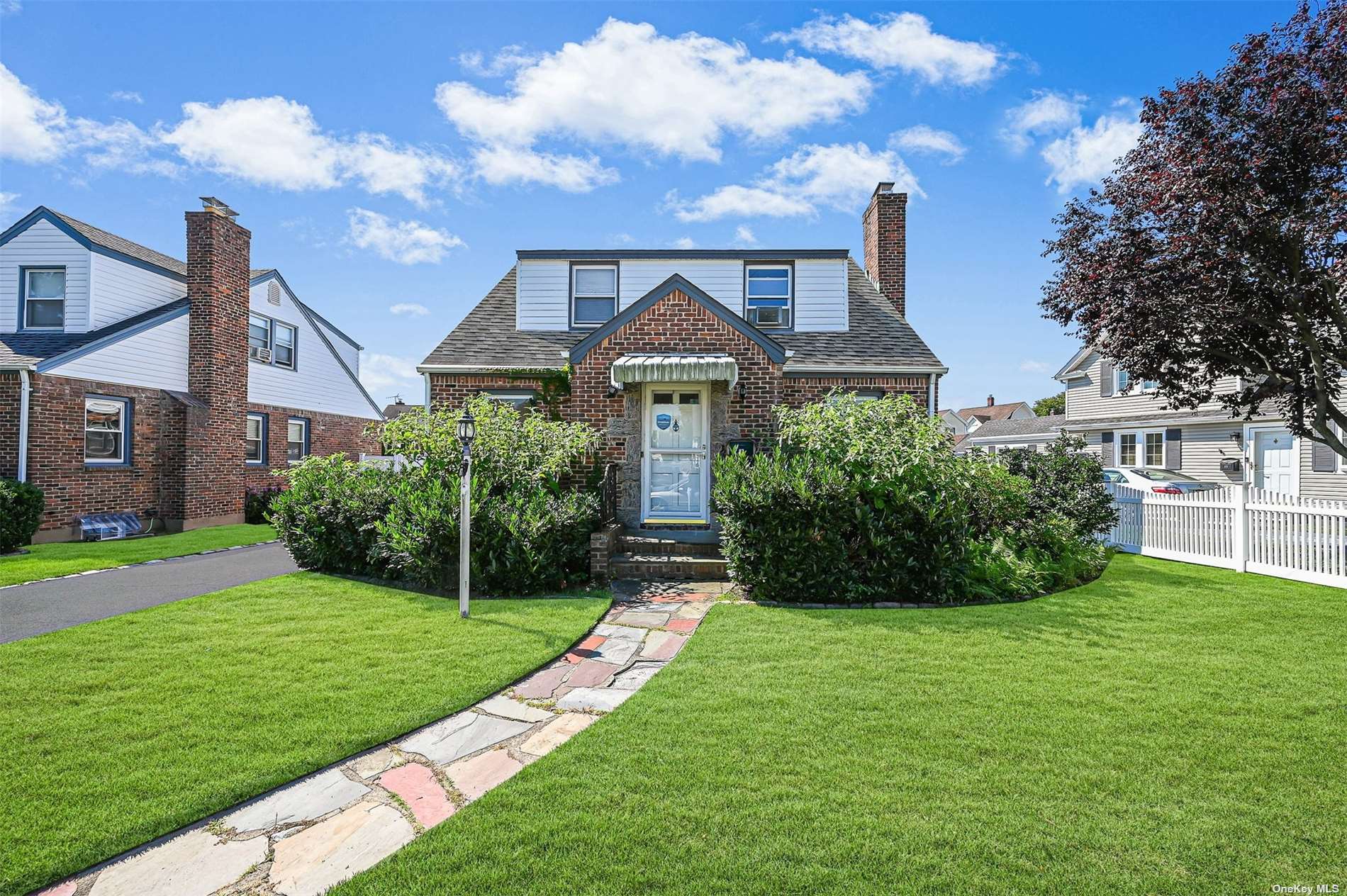 #1 photo, 87 Sherman Avenue, 長島 Williston Park , NY 11596