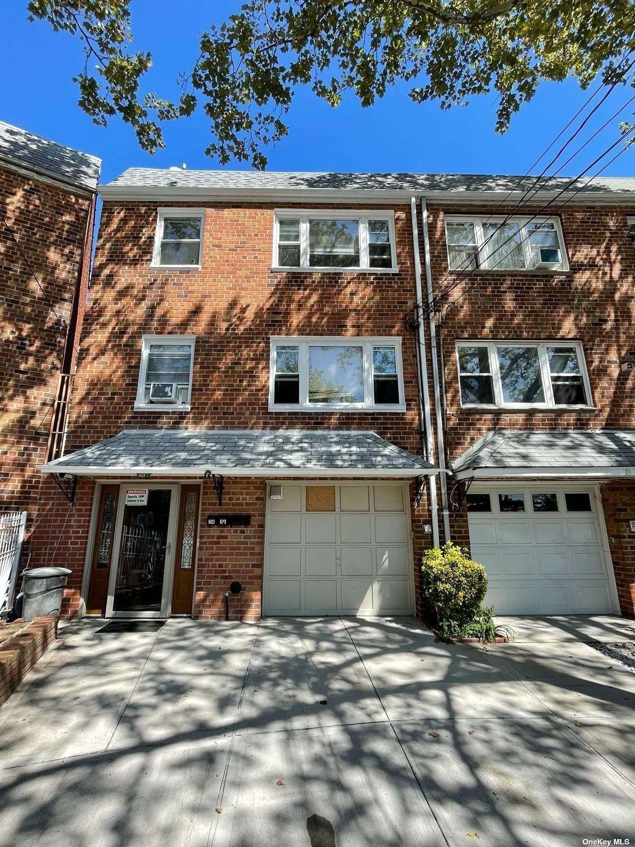 #1 photo, 74-31 85th Road, 皇后区 木港 Woodhaven , NY 11421