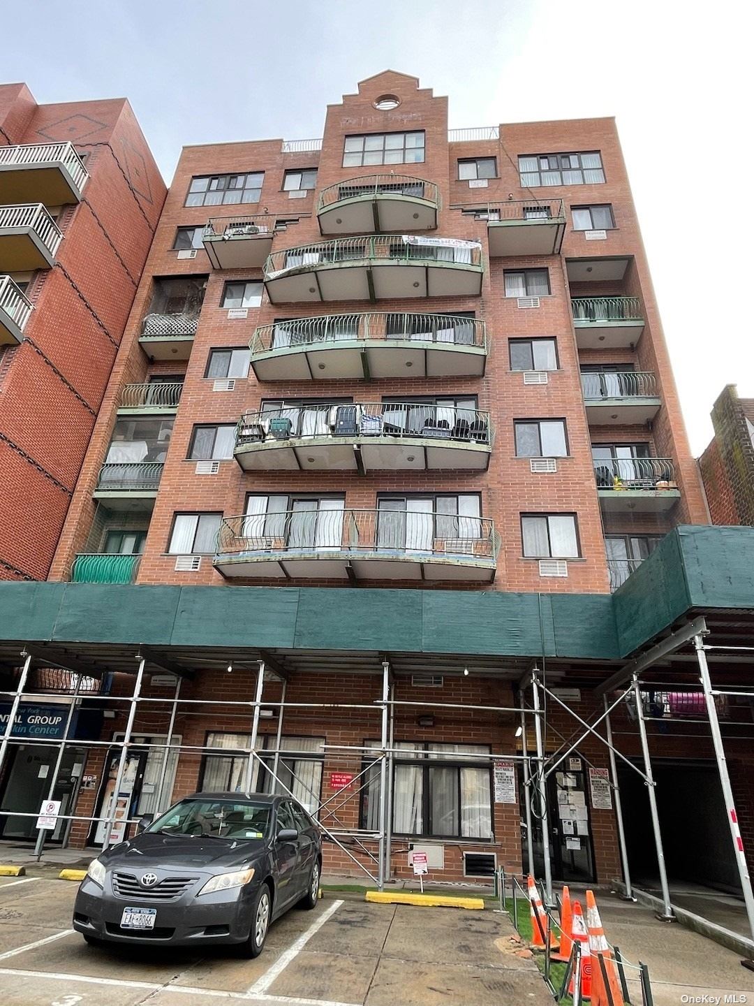 #1 photo, 144-48 Roosevelt Avenue, 法拉盛 Flushing , NY 11354