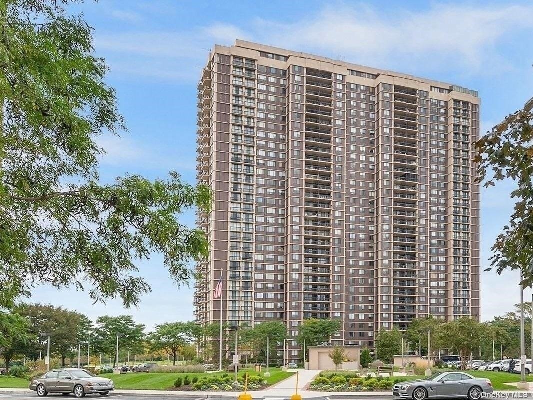 #1 photo, 27110 Grand Central Parkway, 皇后區 花卉园 Floral Park , NY 11005