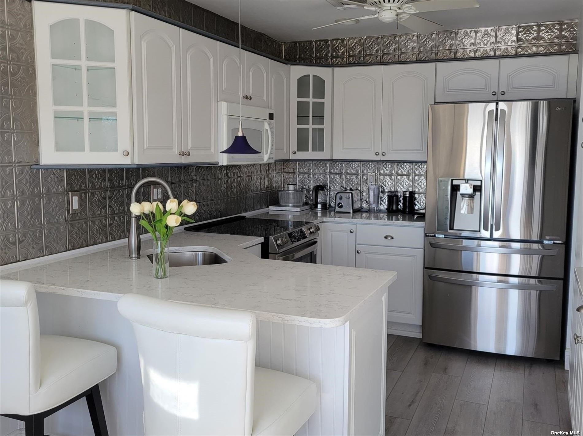 #1 photo, 59 Watchogue Avenue, 東長島 East Moriches , NY 11940