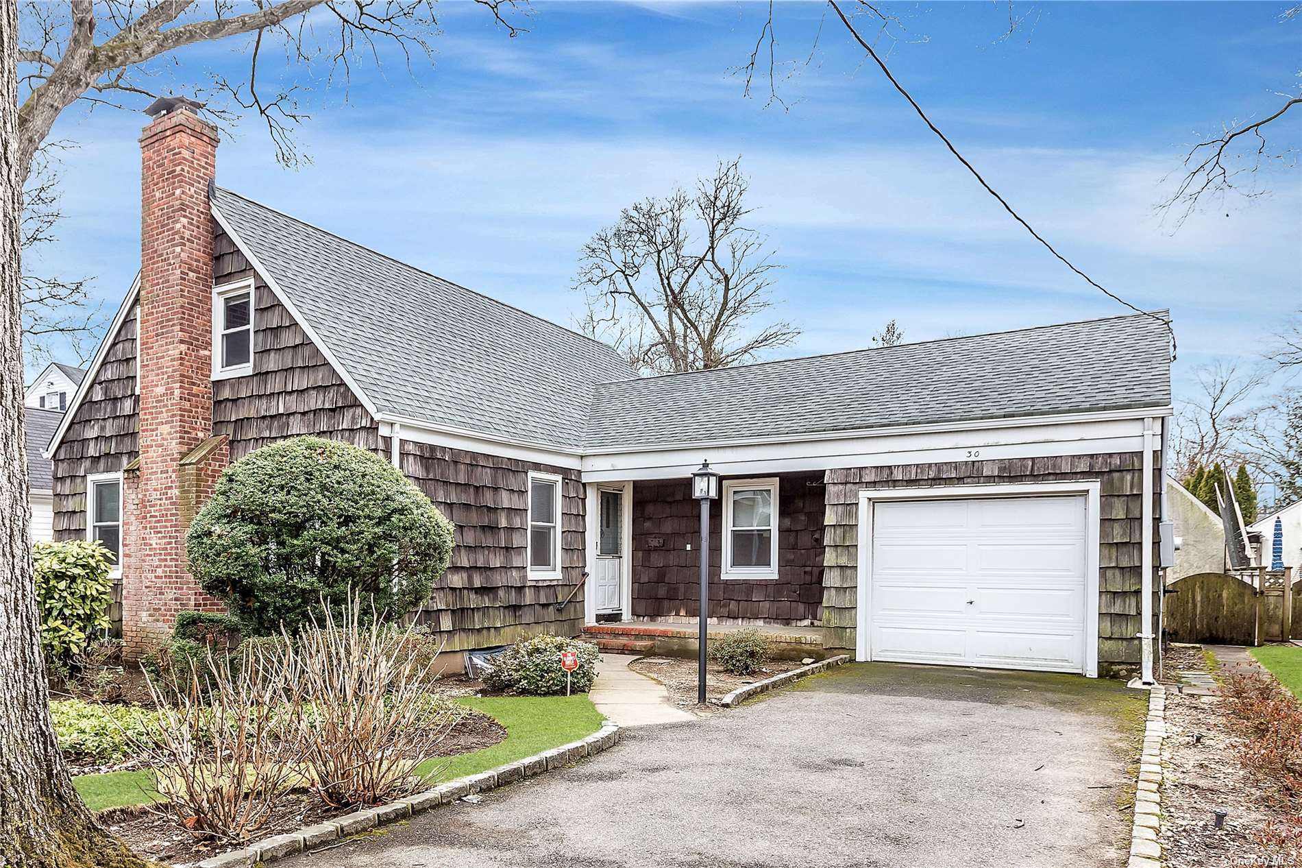 #1 photo, 30 Sherwood Road, 長島 Rockville Centre , NY 11570