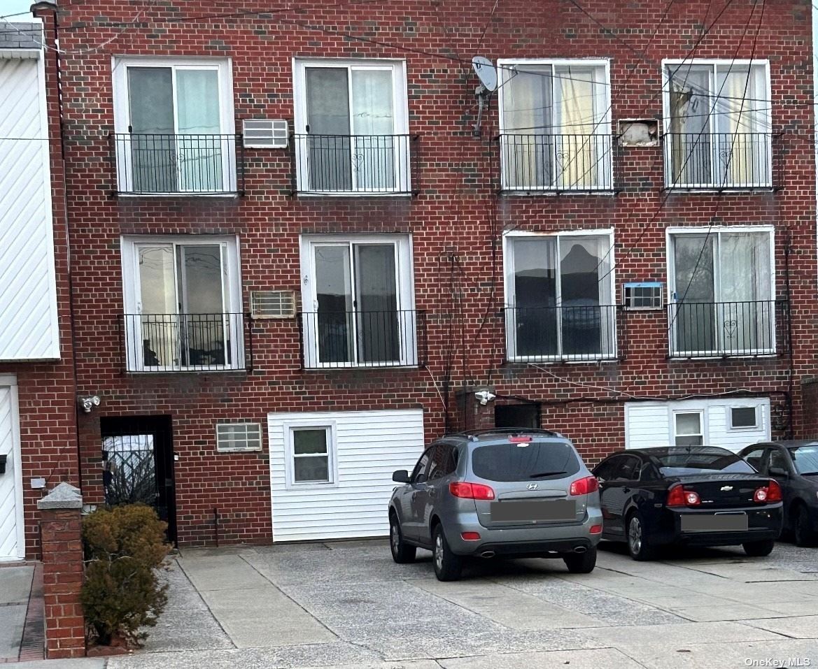 #1 photo, 164-43 95th Street, 皇后区 霍华德滩 Howard Beach , NY 11414