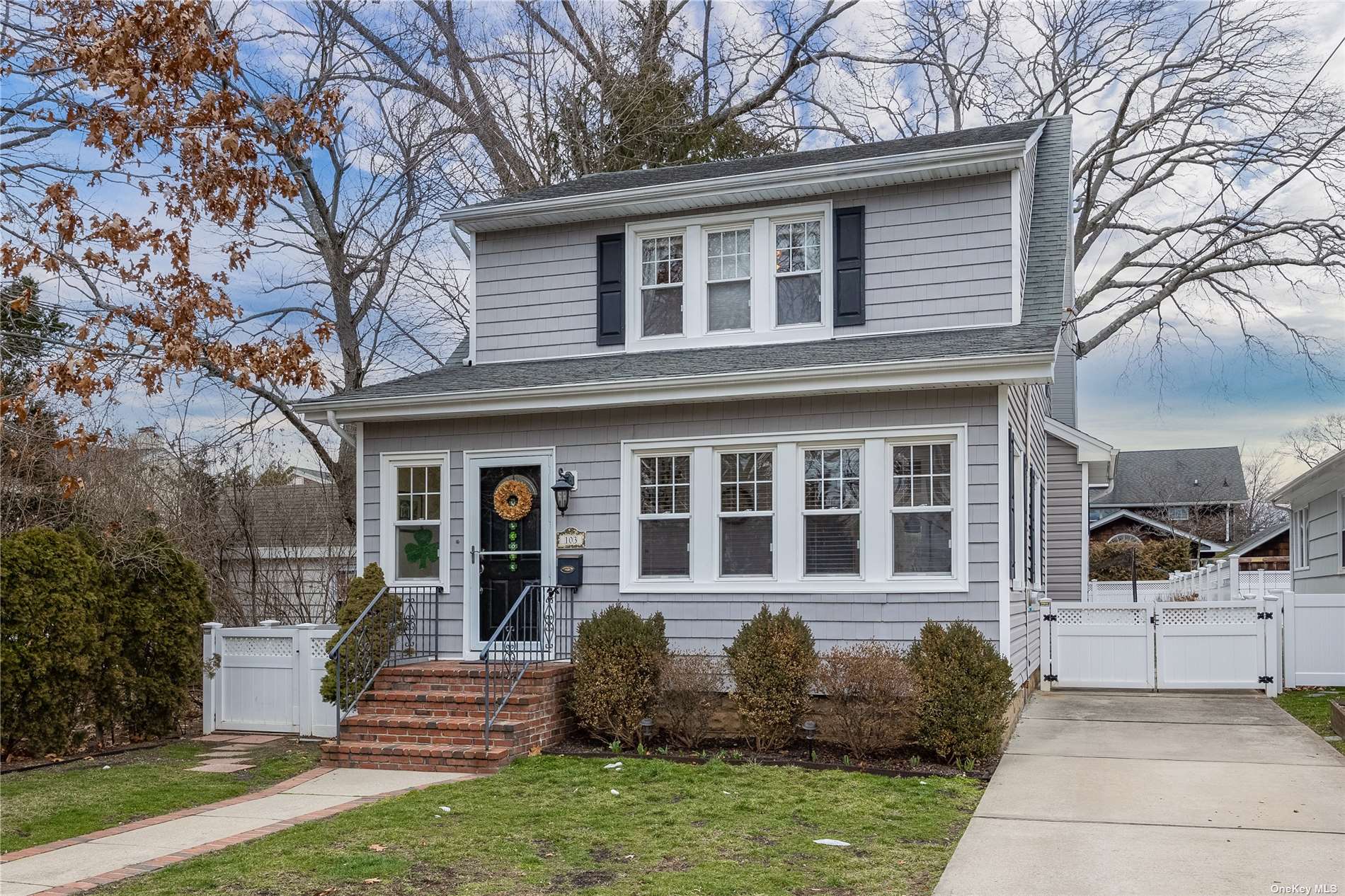 #1 photo, 103 Marvin Avenue, 長島 Rockville Centre , NY 11570