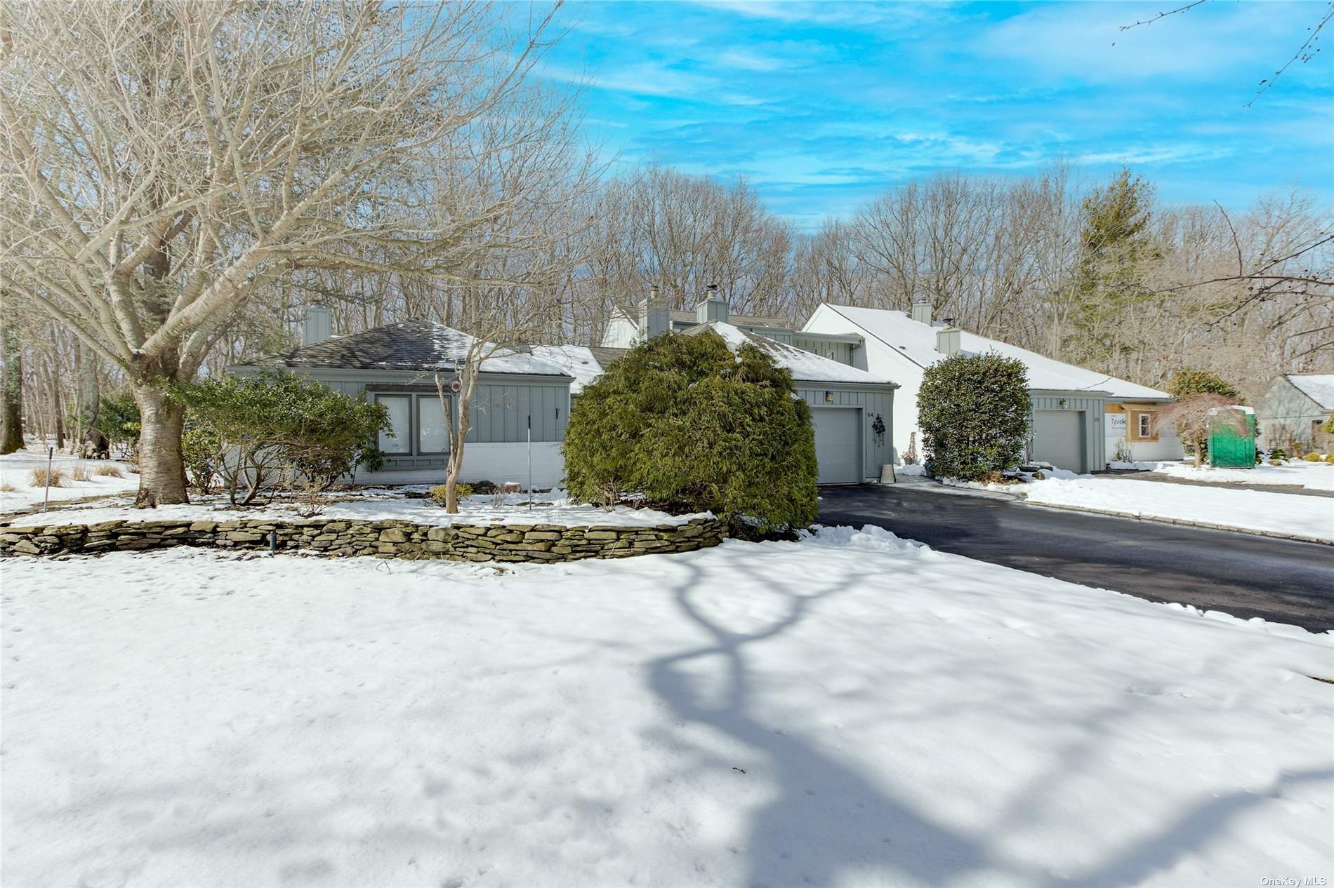 #1 photo, 35 Timberline Circle, 東長島 Port Jefferson , NY 11777