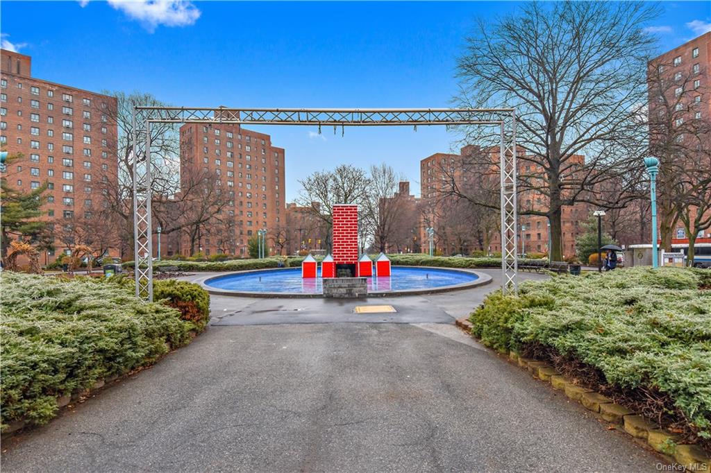 #1 photo, 5 Metropolitan Oval, 布朗士 Bronx , NY 10462