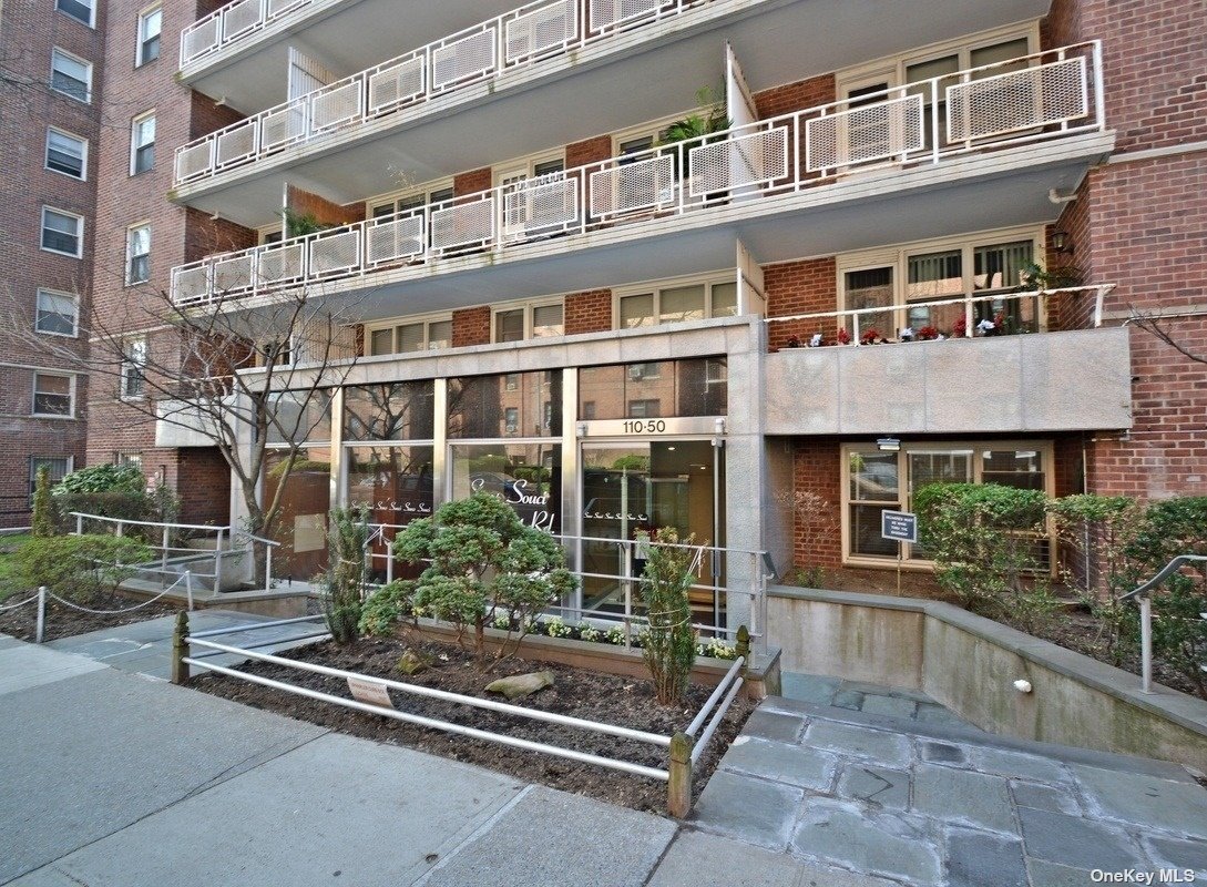 #1 photo, 110-50 71 Road, 皇后區 森林小丘 Forest Hills , NY 11375