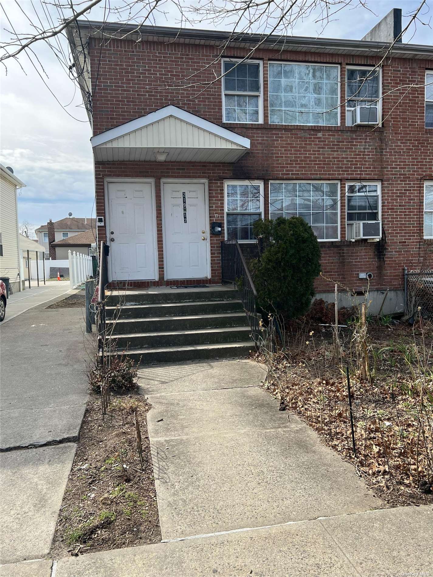 #1 photo, 219-12 Edgewood Avenue, 皇后区 Laurelton , NY 11413