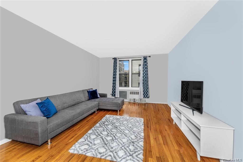 #1 photo, 2165 Matthews Avenue, 布朗士 Bronx , NY 10462