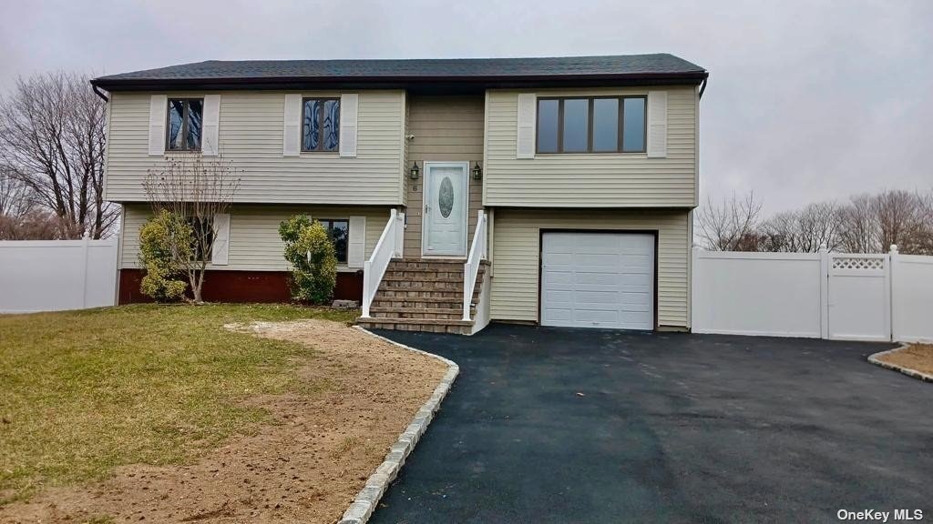 #1 photo, 6 Starling Court, 東長島 科勒姆 Coram , NY 11727